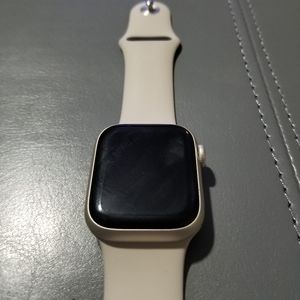 Apple Watch Series 8 41mm Cellular
